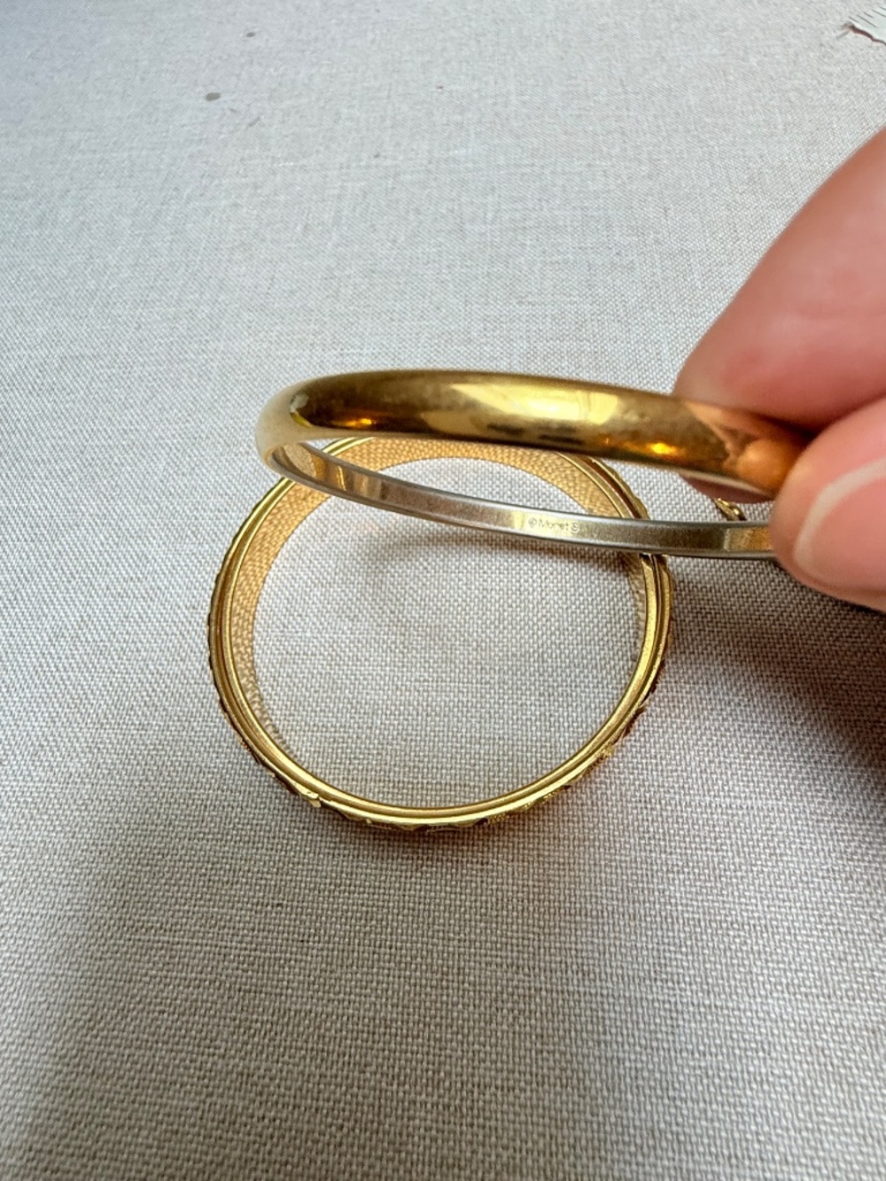 Vintage Monet Gold Tone Bangle Bracelet Set - Picture 4 of 8